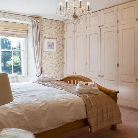 Lowick House *